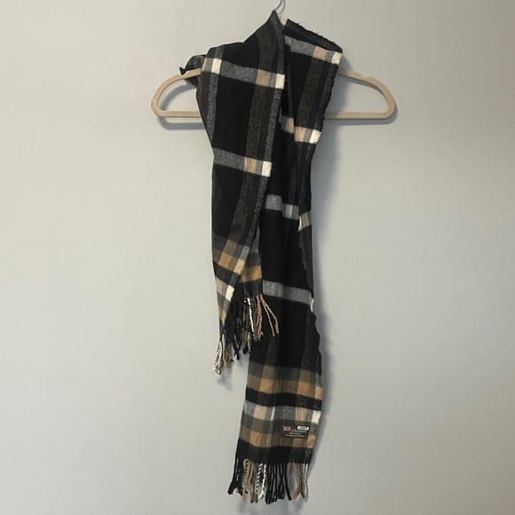 Other - NWOT 100% Cashmere Made in Scotland Checkered Plaid Black Grey Tan Scarf